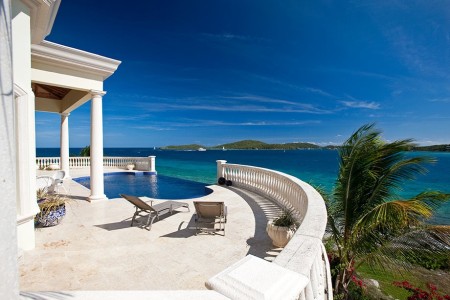 the wedding house infinity swimming pool